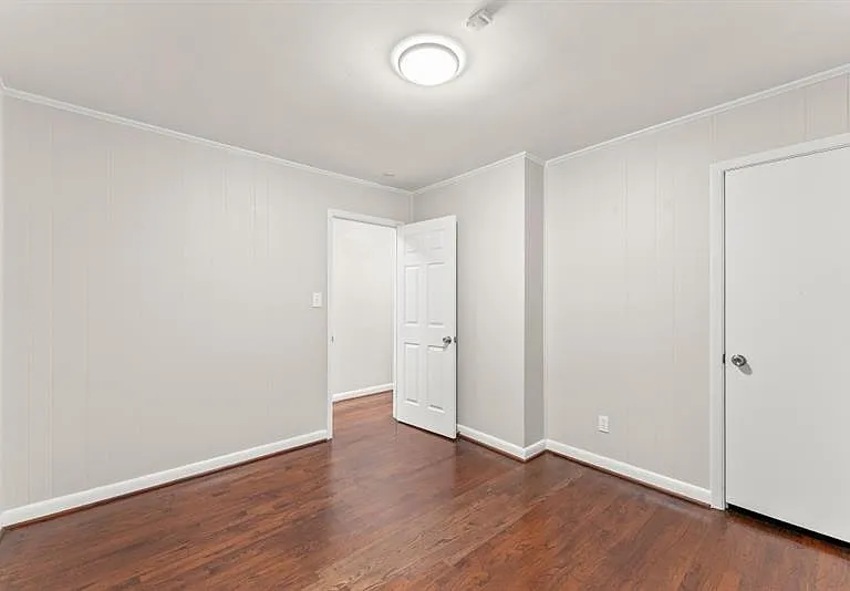 2352 Elmwood Cir SE — Photo 24