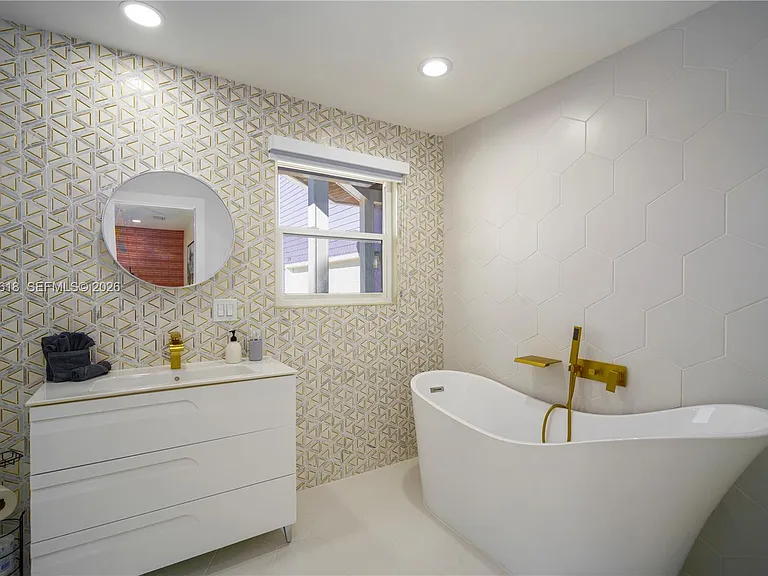 474 Peninsula Dr — Photo 17