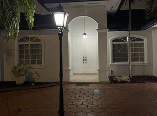 7790 NW 162nd Ter, Miami Lakes, FL 33016
