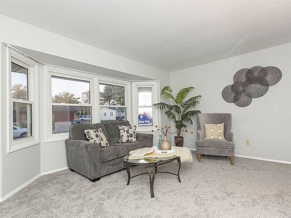 4th image of 3009 Waverly Ct