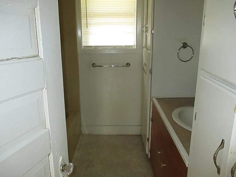 705 Tech Dr — Photo 10