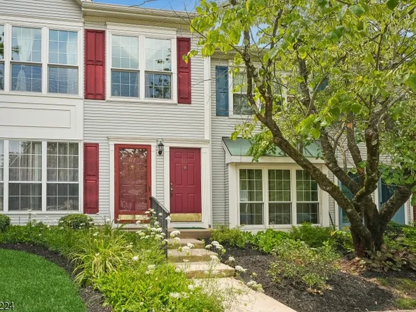 179 Gregory Ln, Franklin Twp., NJ 08823