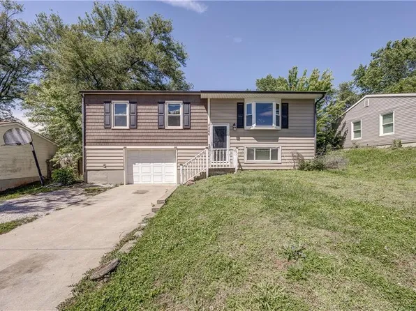 8266 Tauromee Ave, Kansas City, KS 66112