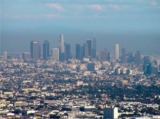 2118 Kew Dr, Los Angeles, CA 90046