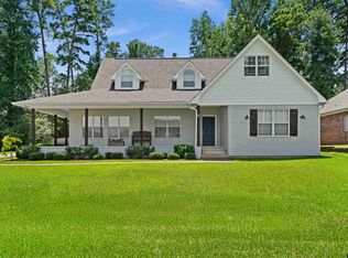 305 Robinwood Dr, Whitehouse, TX 75791