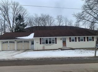 2699 W Valley Rd, Smethport, PA 16749