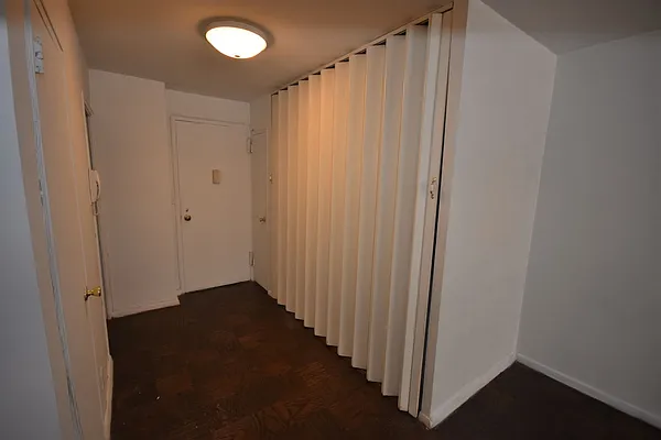 Rented by Yoram Adin, LREB | media 20