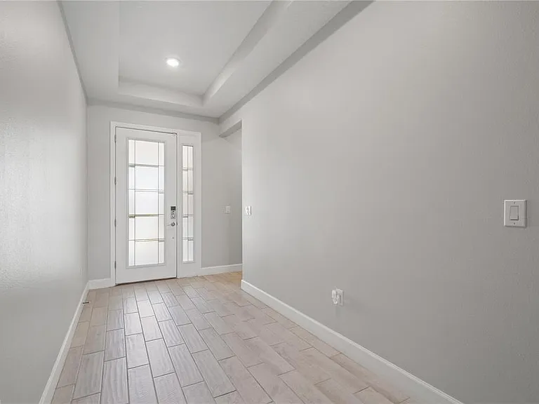 33875 Castaway Loop — Photo 8