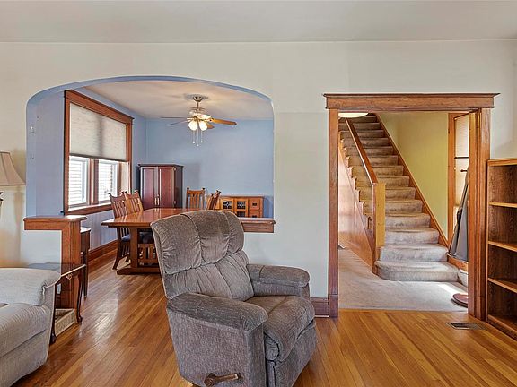 4th image of 4859 Austria Ave