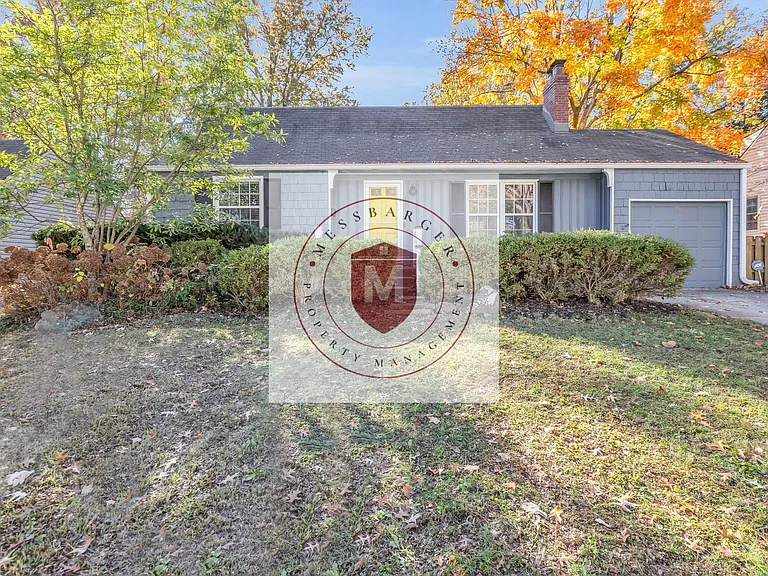 4307 Oxford Rd — Photo 2