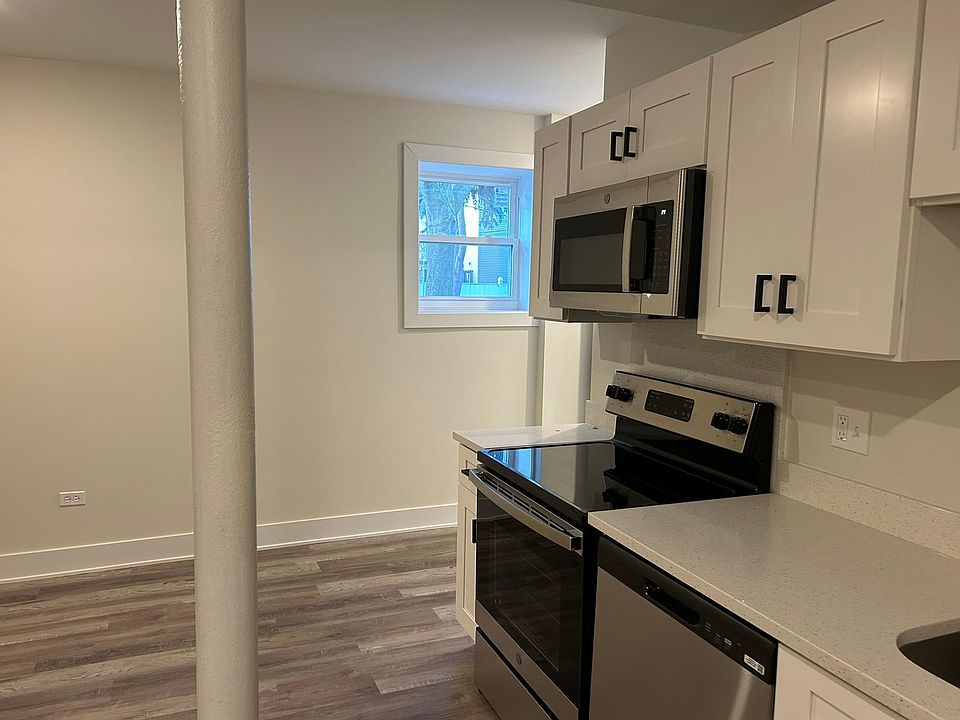 1st image of 4327 N Lawndale Ave #4