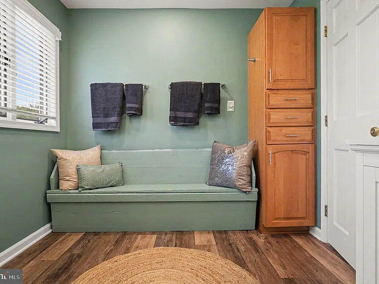 209 Casparus Way — Photo 35