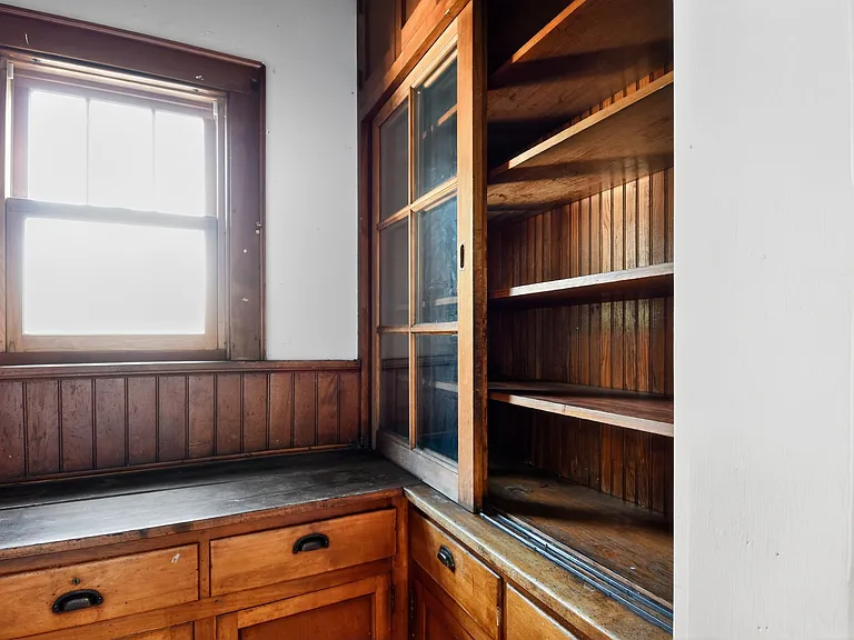 719 Pine St — Photo 15