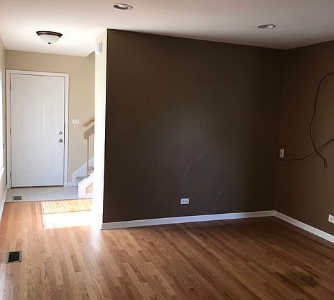 5th image of 1318 Kingsbury Dr Unit 3