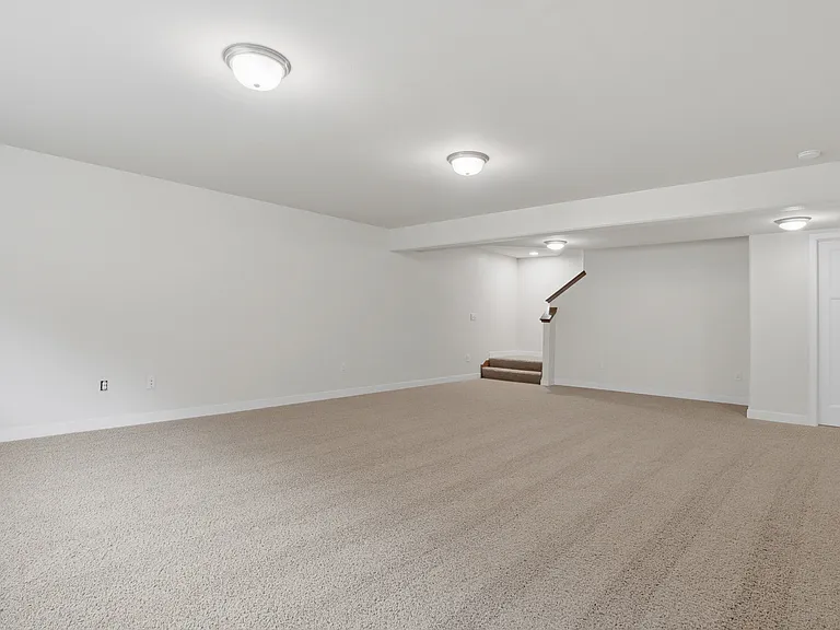 59 Whitechapel Dr — Photo 25
