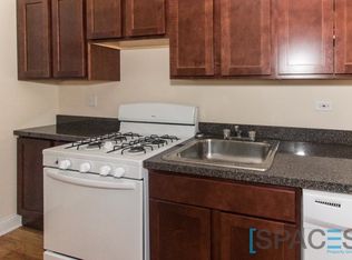628 1/2 W Cornelia Avenue #N3 Top Floor, Chicago, IL 60657