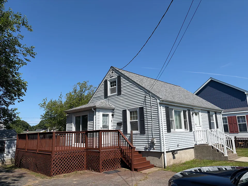 63 Prairie Ave