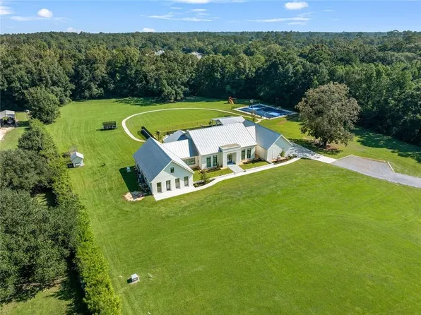 230 Dummy Line Rd, Madisonville, LA 70447