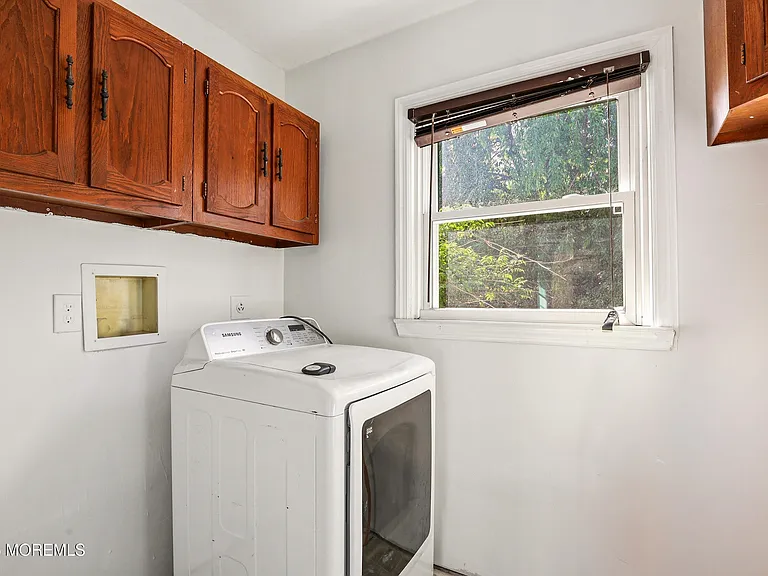 2021 Paterson Ave — Photo 24