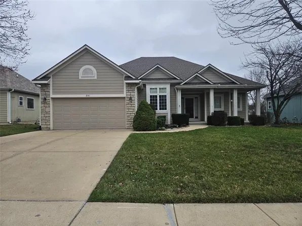 841 E Lanesfield St, Gardner, KS 66030
