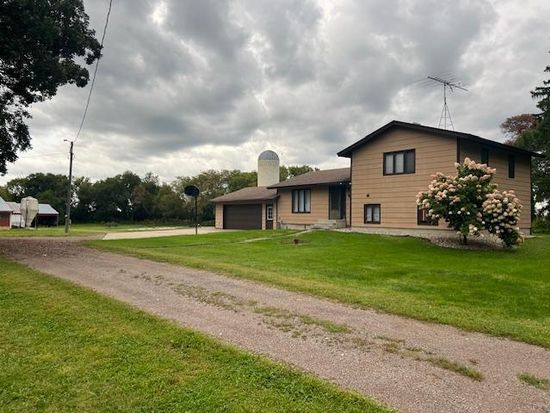 59518 300th St, Litchfield, MN 55355