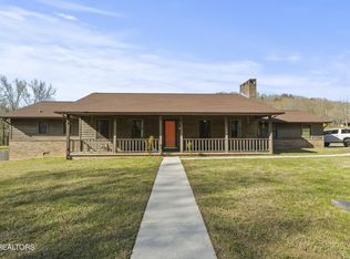 181 Perry Dr, Harriman, TN 37748