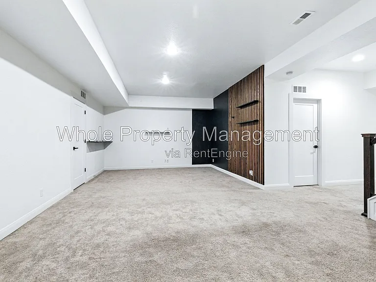 6619 Mariposa Ct — Photo 21