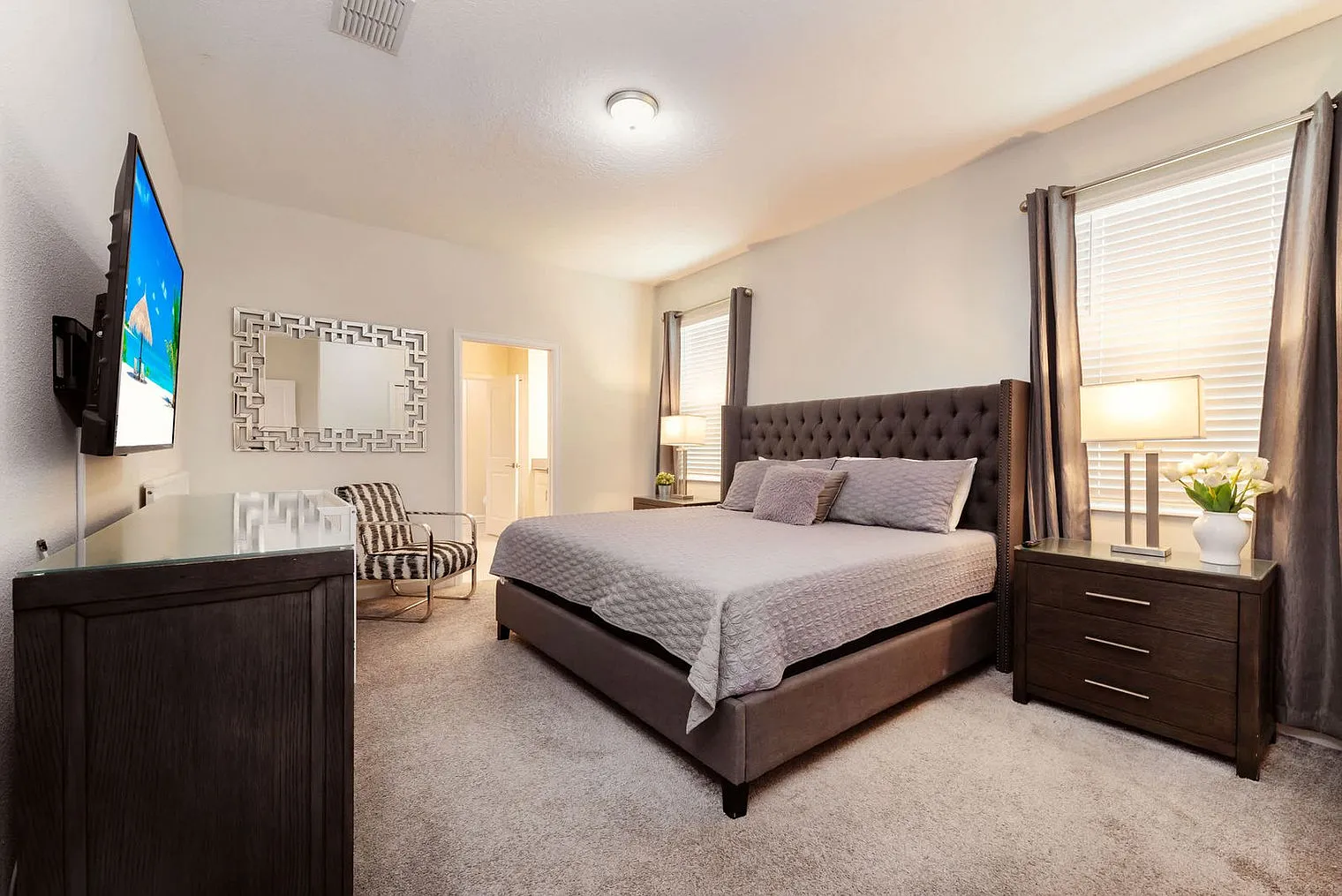 9 bed, 5.0 bath, 3918 sqft, $4,296 — Photo 4