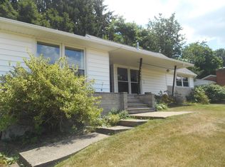 3734 Edgehill Cir NW, Canton, OH