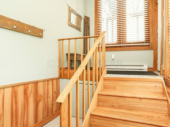 5th image of 17227 Alpine Ln