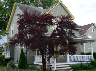 18403 Sloane Ave, Lakewood, OH 44107