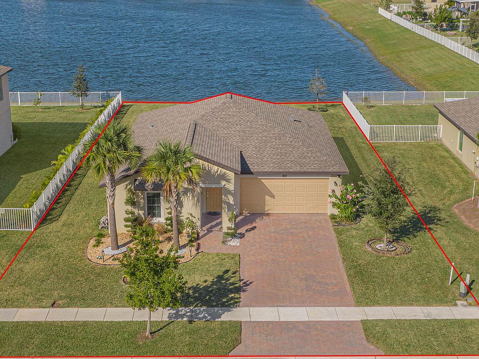 1st image of 901 Bent Creek Drive