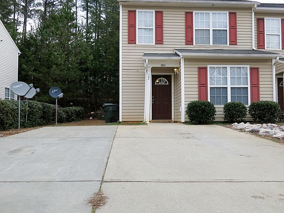 Double-width driveway 5 cars
