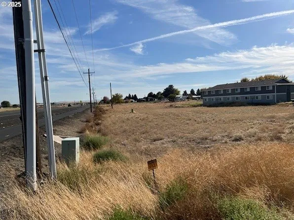 395 Highway, Stanfield, OR 97875