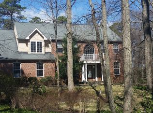 11 Madison Ct, Southampton, NJ 08088