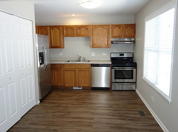5th image of 3S253 Blackthorn Ln