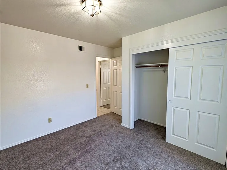 1813 Newport Ave — Photo 19
