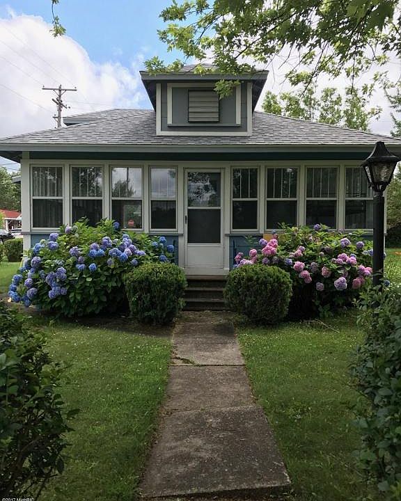 1st image of 7260 Longfellow Dr