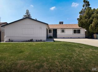 3004 Baylor St, Bakersfield, CA 93305