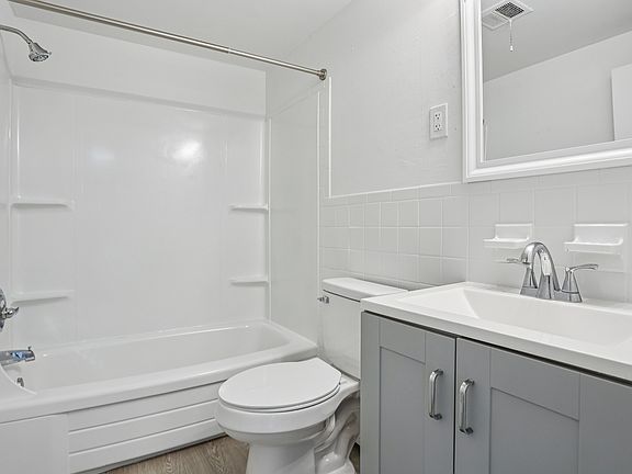 4th image of 100 Reiffs Mill Rd #7ae795d8d