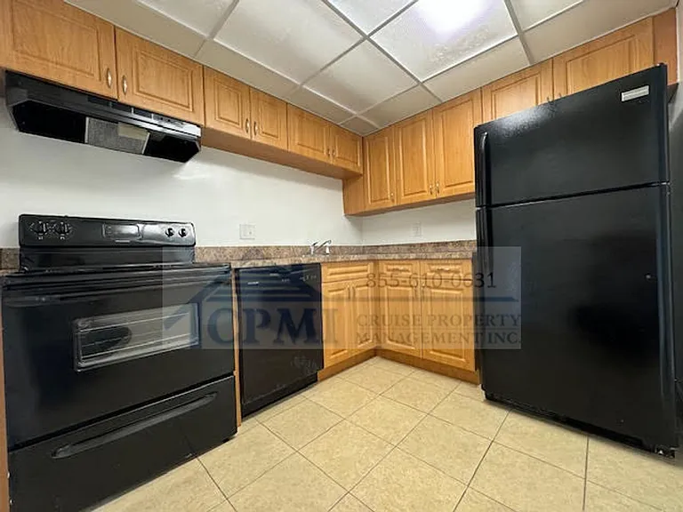 2930 Forest Hills Blvd — Photo 34