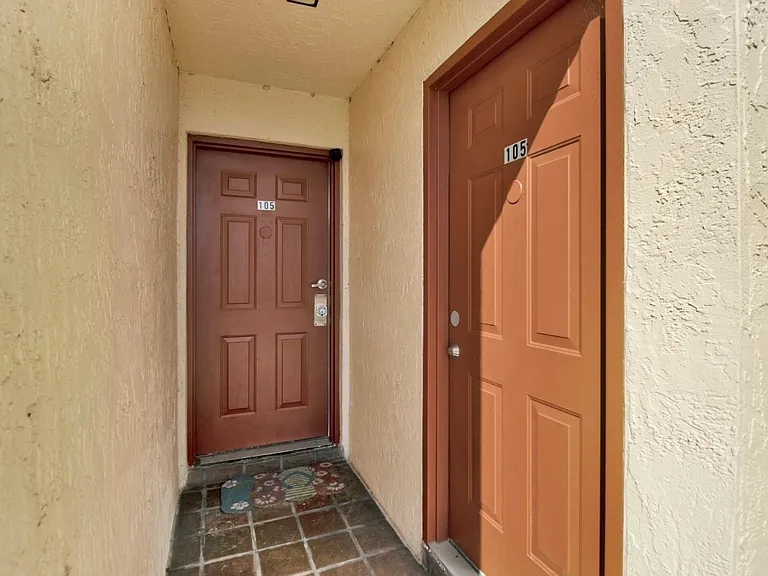 10330 Turkey Lake Rd #105 — Photo 12
