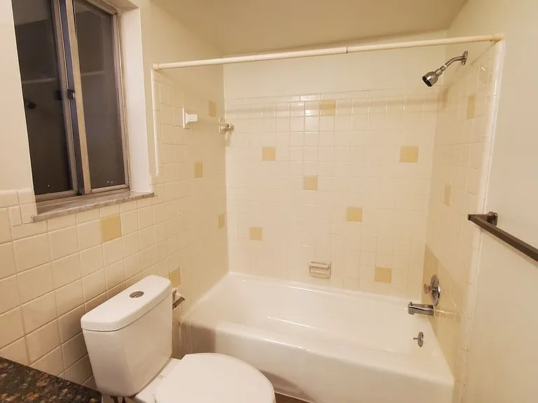607 E Dorothy Ln — Photo 11