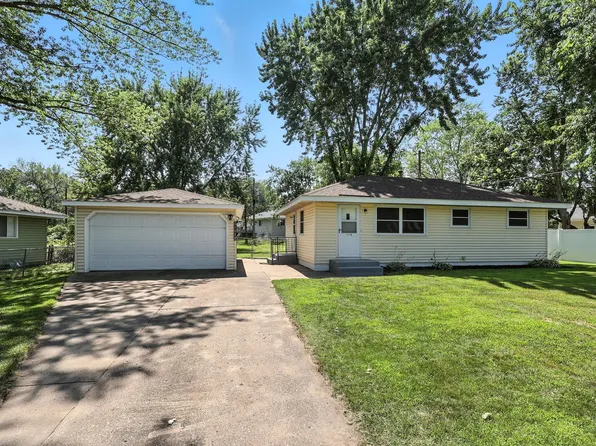 11118 Quincy Blvd NE, Blaine, MN 55434