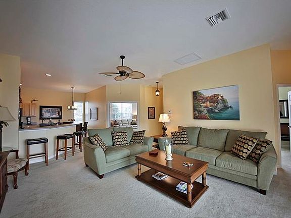 3rd image of 2668 Wax Myrtle Ct