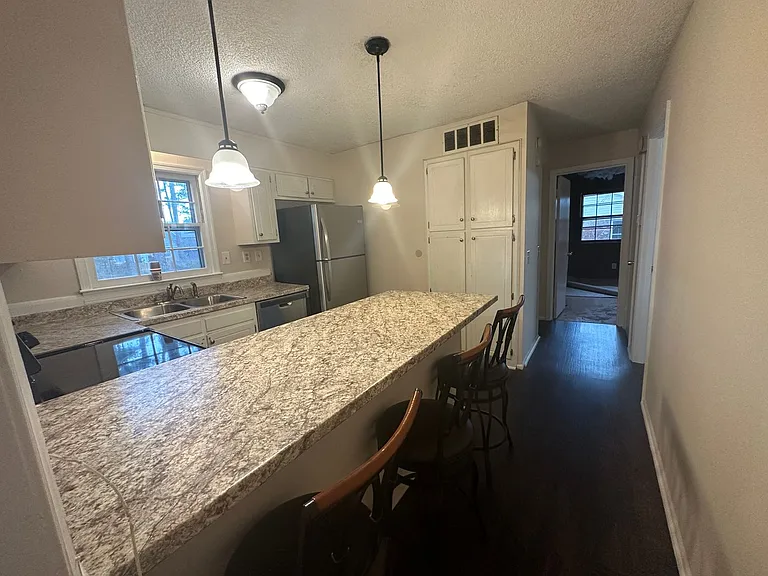 1607 Morehead Ave — Photo 25