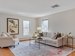 140 Lincoln Rd APT 211, Lincoln, MA 01773