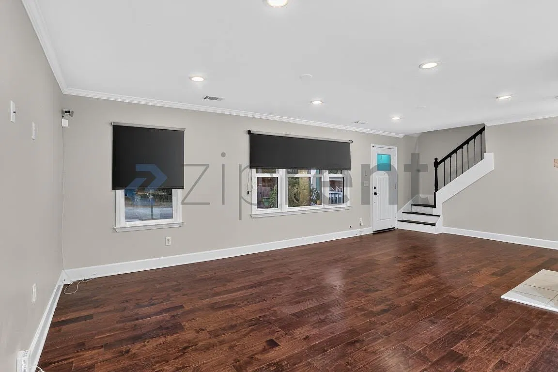 4 bed, 1702 sqft, $34,000 — Photo 4