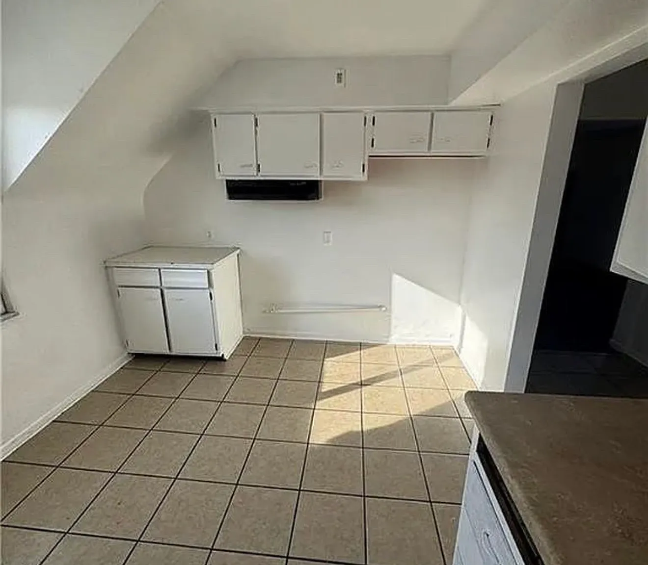 2 bed, $650 — Photo 3