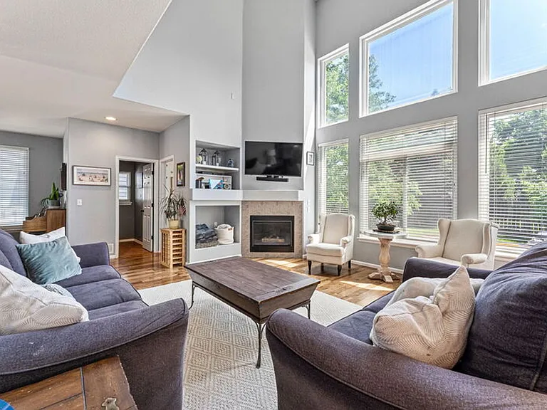 4172 S Deframe Ct — Photo 8